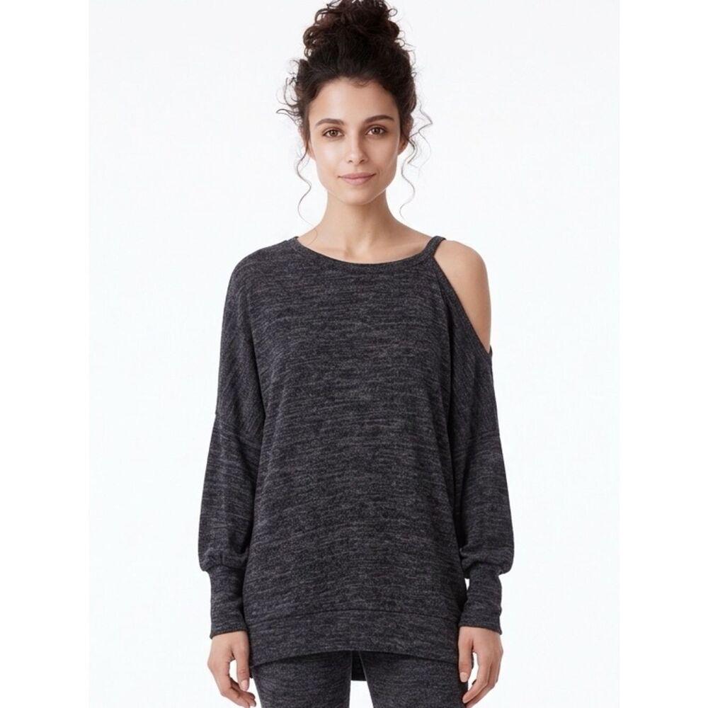 SEVEN FORTY TWO | Gray Asymmetrical Cold Shoulder Sweater Women’s Size Medium